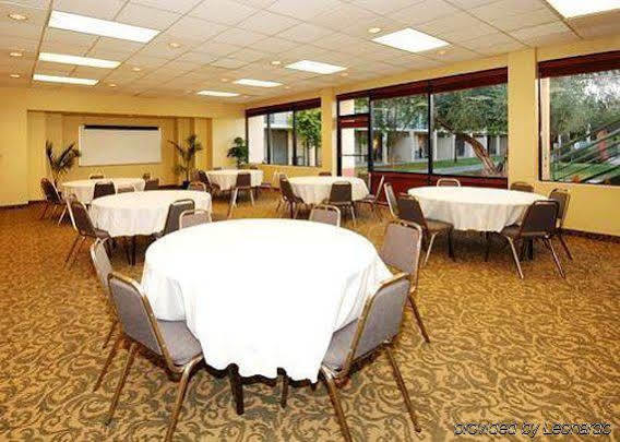 Quality Inn & Suites Downtown Phoenix Restaurant foto